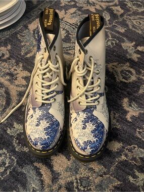 Dr. Martens x The Met 1460 "The Great Wave" Limited Edition Size 7